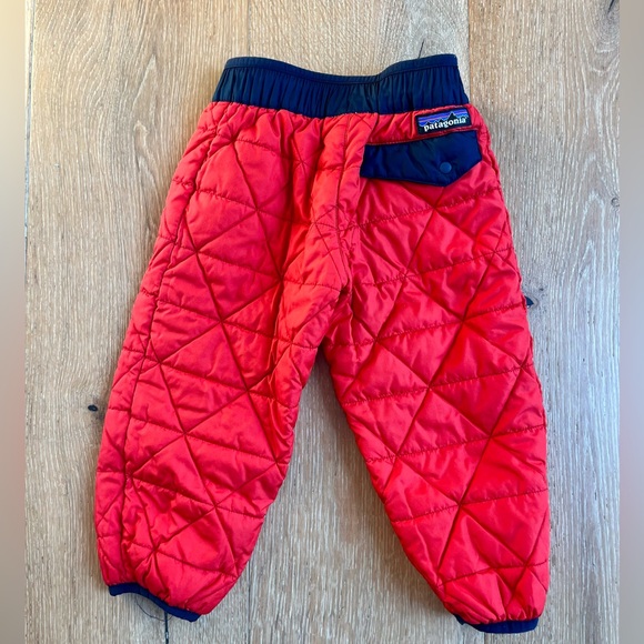 Patagonia Baby Reversible Down Sweater Hoody w/matching Down Joggers, 12-18 m - Picture 4 of 5